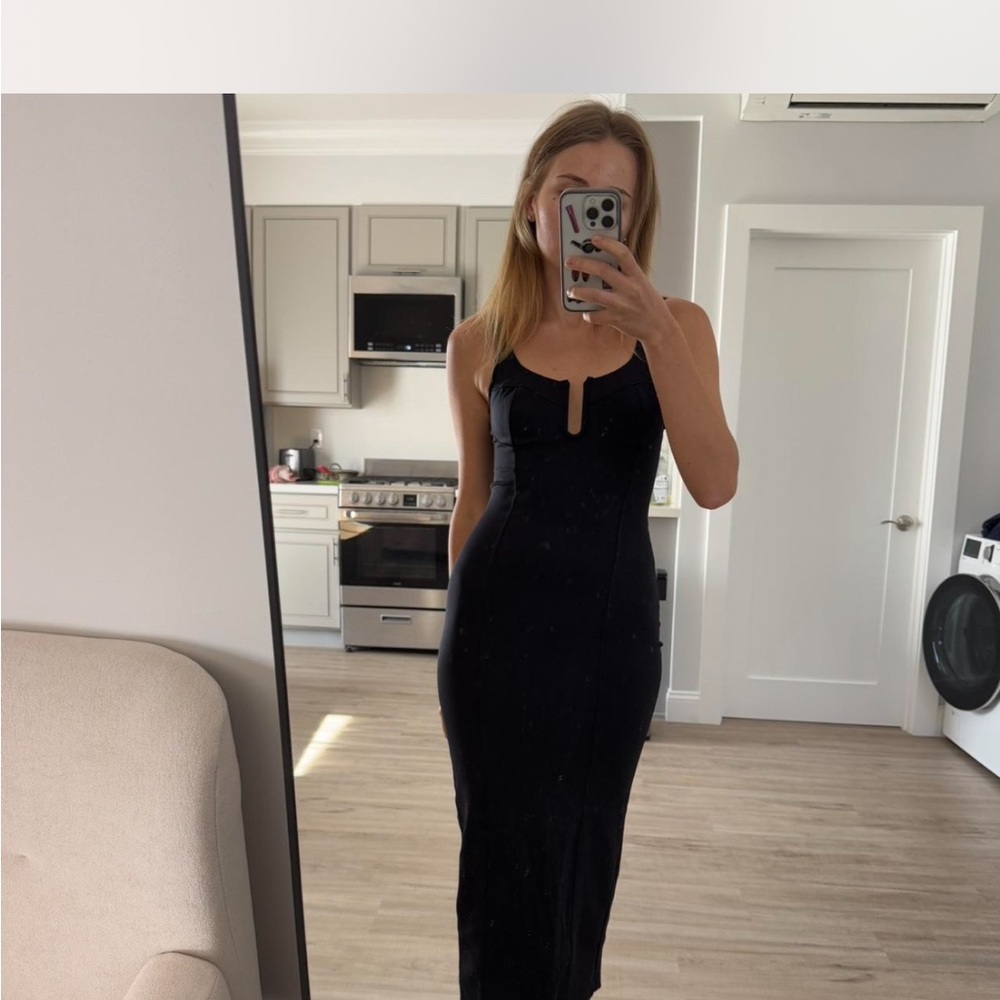 Good American Black Midi Dress